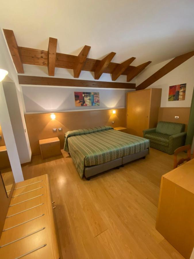 Hotel Al Brenta Levico Terme Esterno foto
