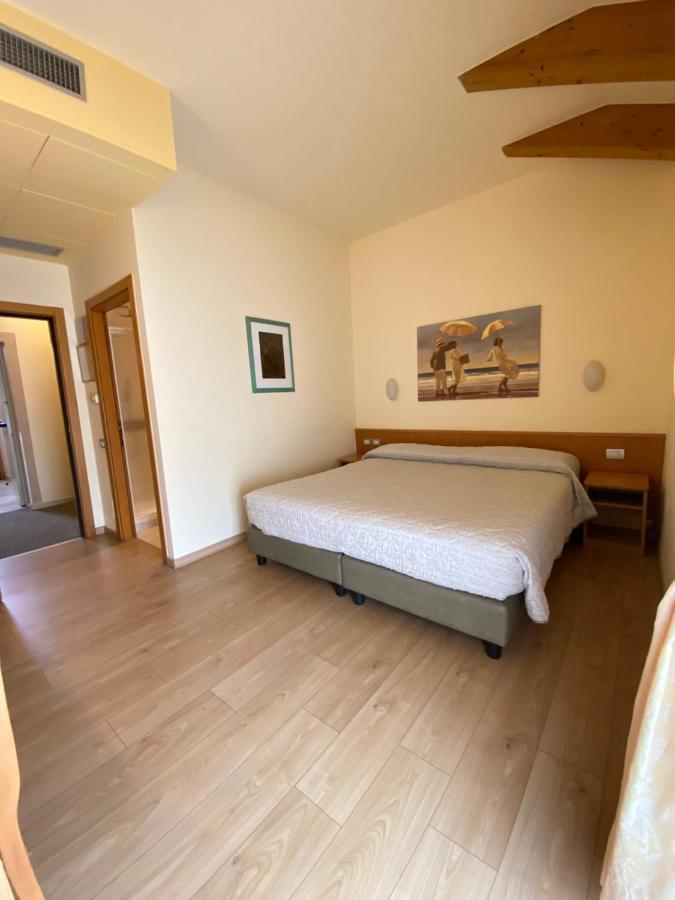 Hotel Al Brenta Levico Terme Esterno foto