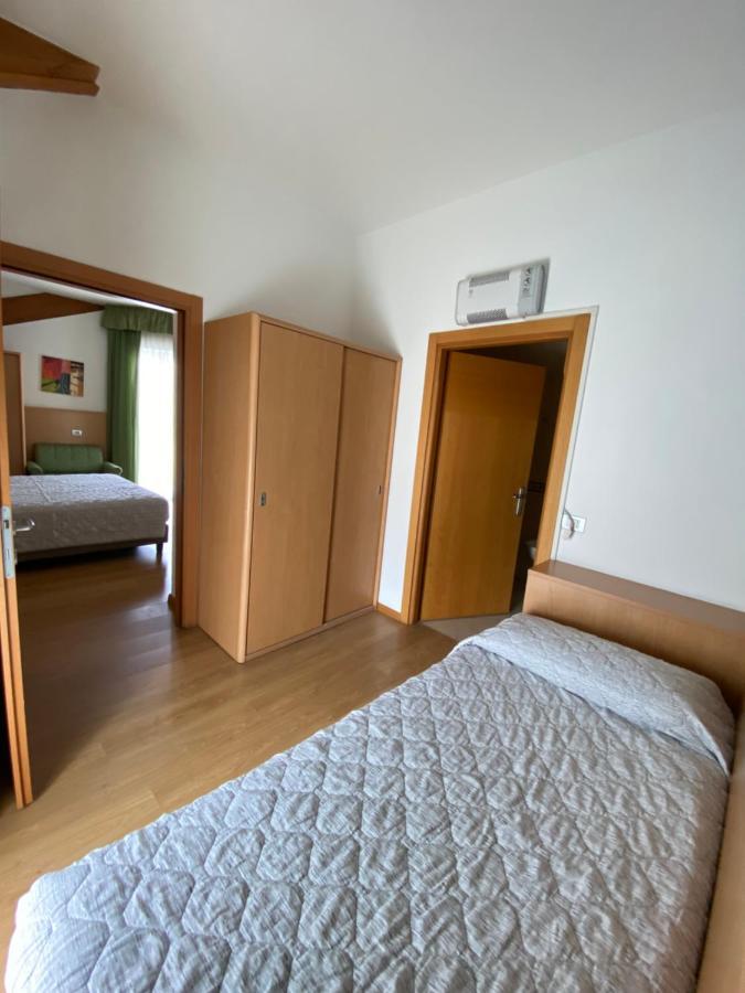 Hotel Al Brenta Levico Terme Esterno foto